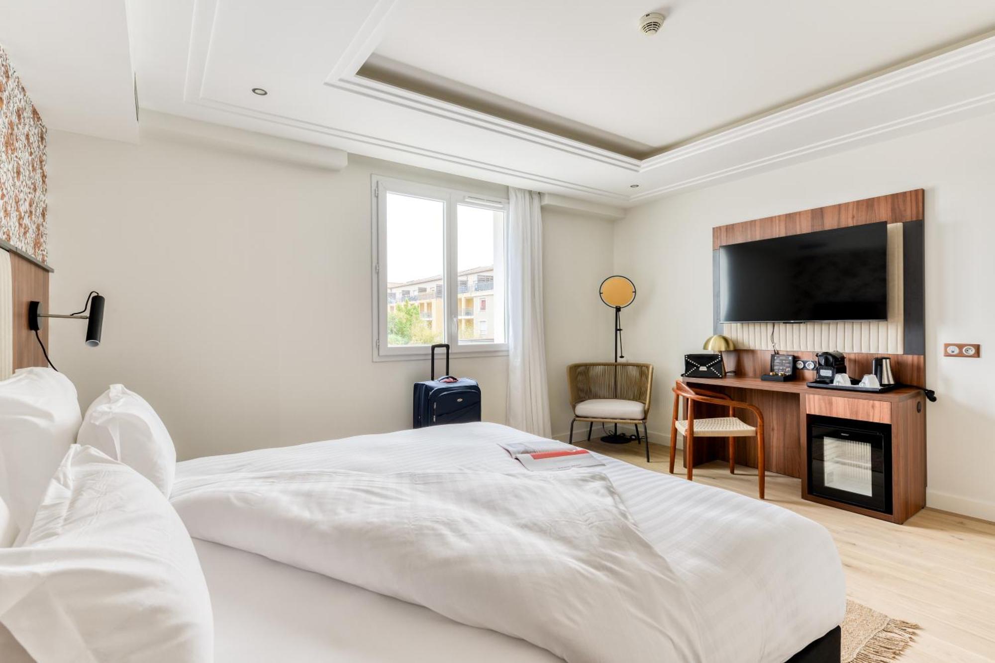 Zenitude Hotel La Valadiere, Ascend Hotel Collection Juvignac Eksteriør billede