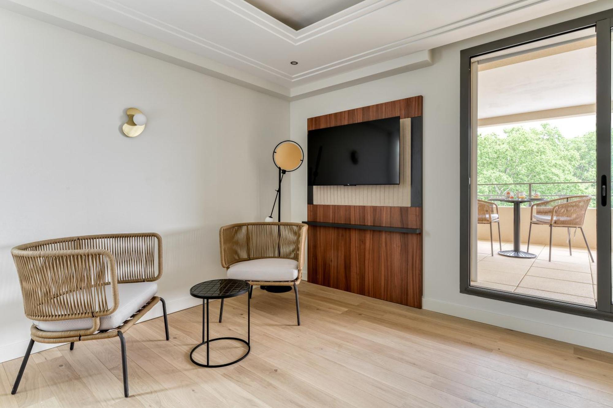 Zenitude Hotel La Valadiere, Ascend Hotel Collection Juvignac Eksteriør billede