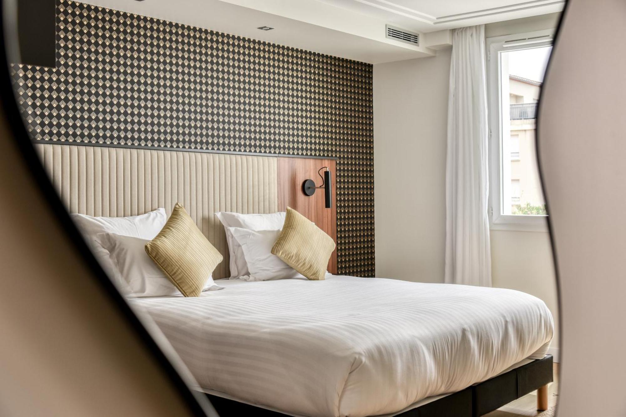 Zenitude Hotel La Valadiere, Ascend Hotel Collection Juvignac Eksteriør billede