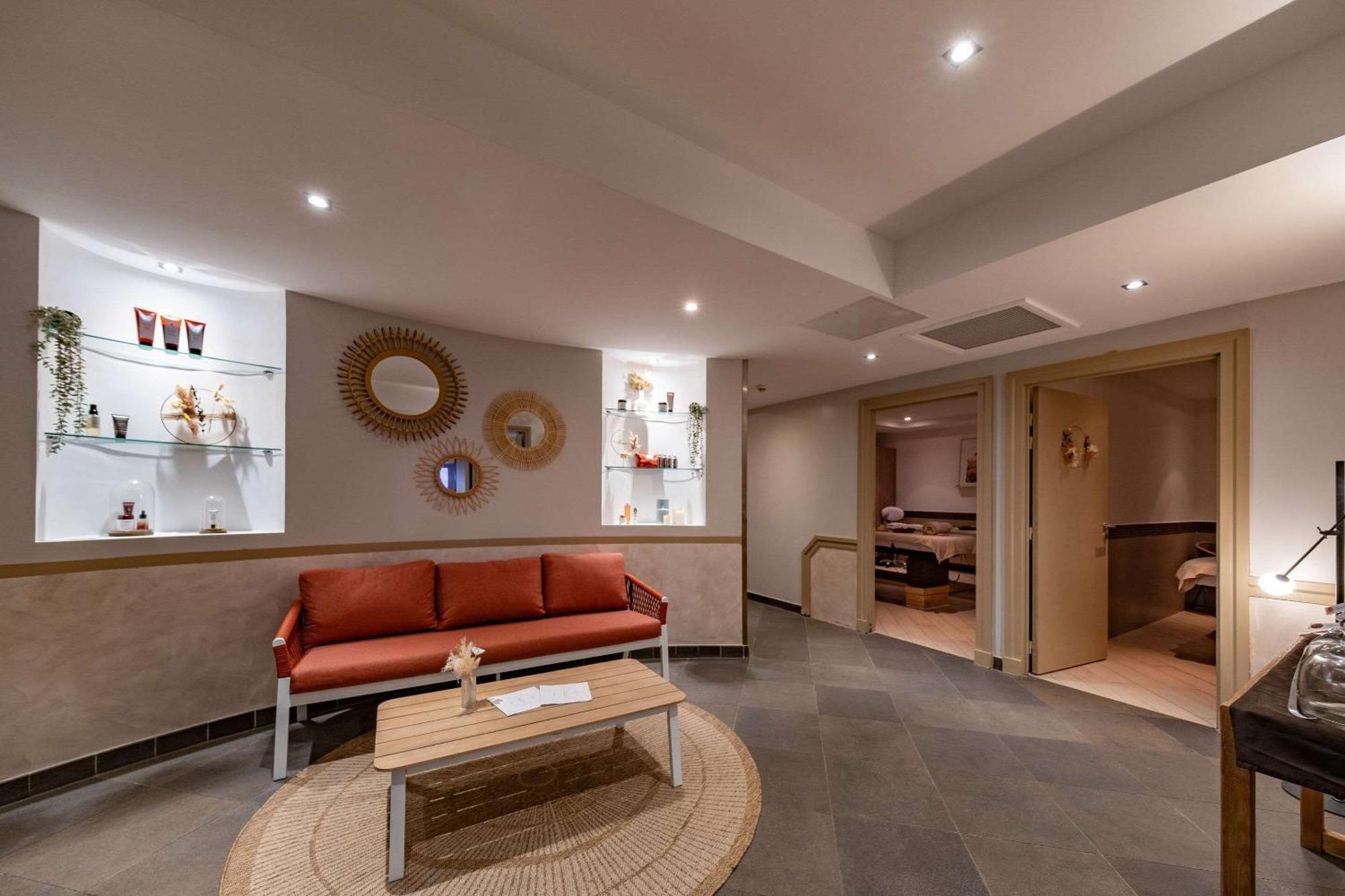 Zenitude Hotel La Valadiere, Ascend Hotel Collection Juvignac Eksteriør billede