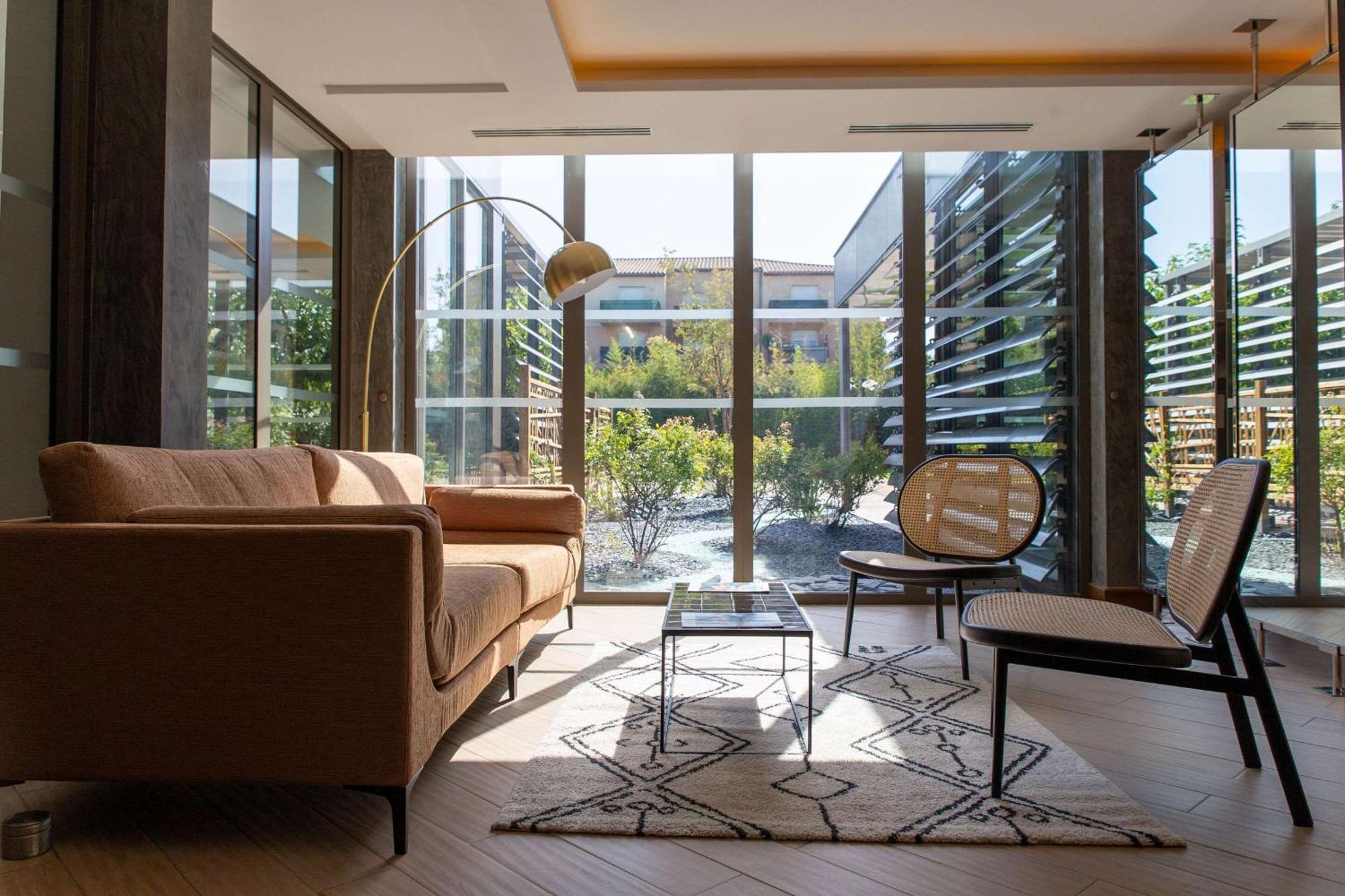 Zenitude Hotel La Valadiere, Ascend Hotel Collection Juvignac Eksteriør billede